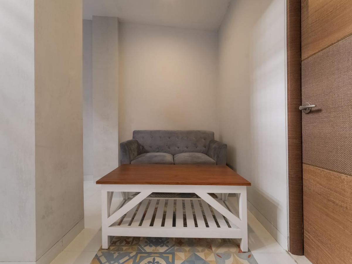 Super Oyo Collection O 90023 Damar Kusumo Guest House Maguwo Exterior foto