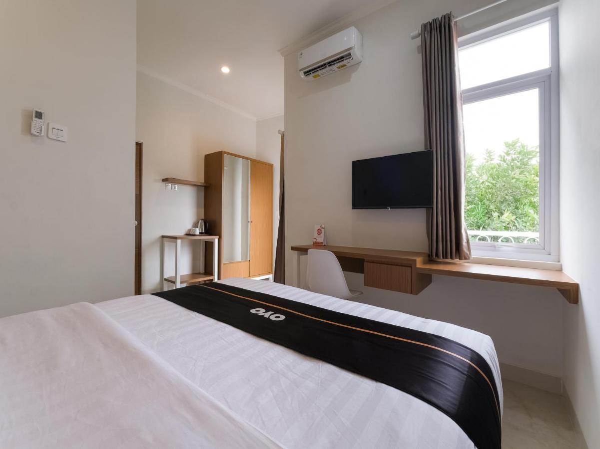 Super Oyo Collection O 90023 Damar Kusumo Guest House Maguwo Exterior foto
